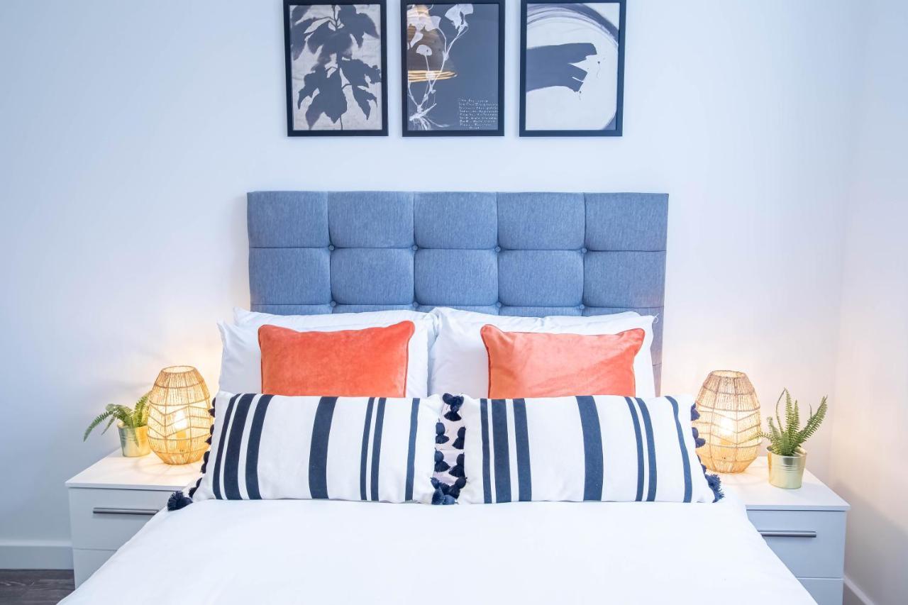 Luxury Apartments Available Next To Train Station - The Wallgate Apartments Wigan - Free Parking ภายนอก รูปภาพ