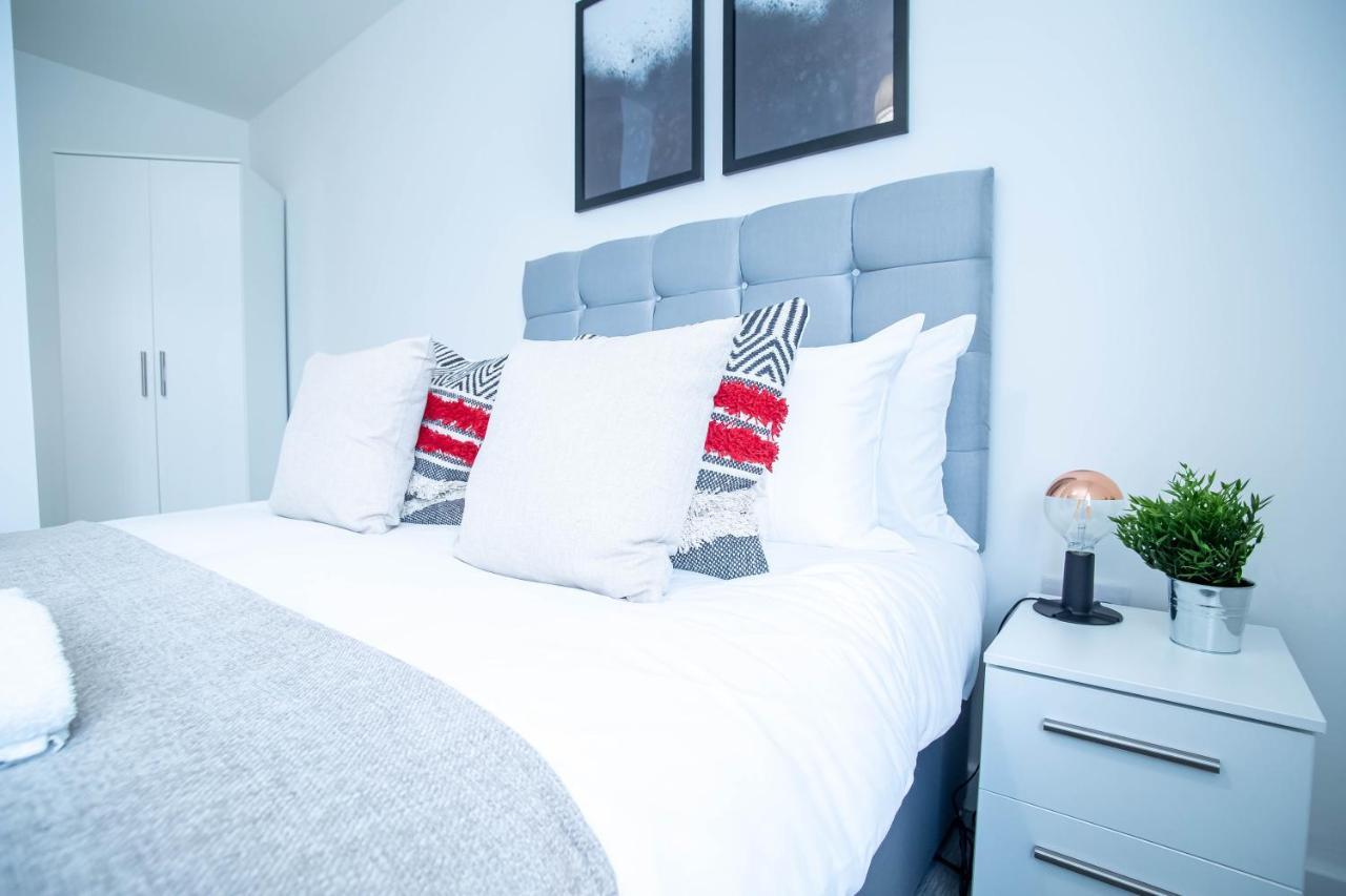 Luxury Apartments Available Next To Train Station - The Wallgate Apartments Wigan - Free Parking ภายนอก รูปภาพ