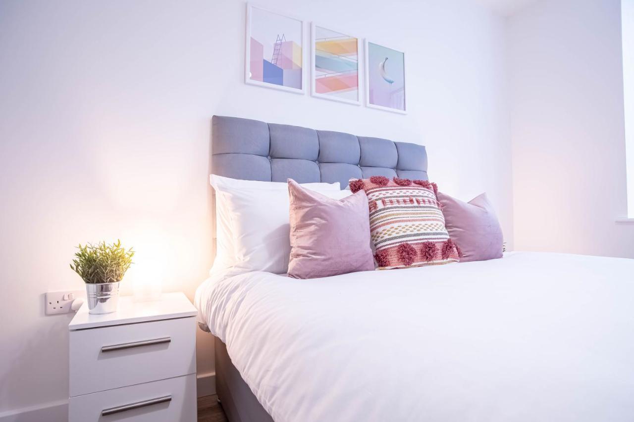 Luxury Apartments Available Next To Train Station - The Wallgate Apartments Wigan - Free Parking ภายนอก รูปภาพ