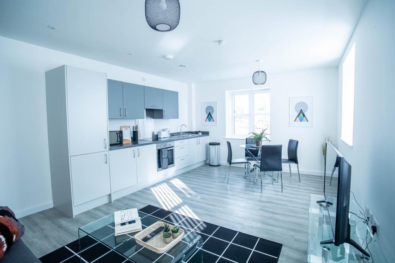 Luxury Apartments Available Next To Train Station - The Wallgate Apartments Wigan - Free Parking ภายนอก รูปภาพ