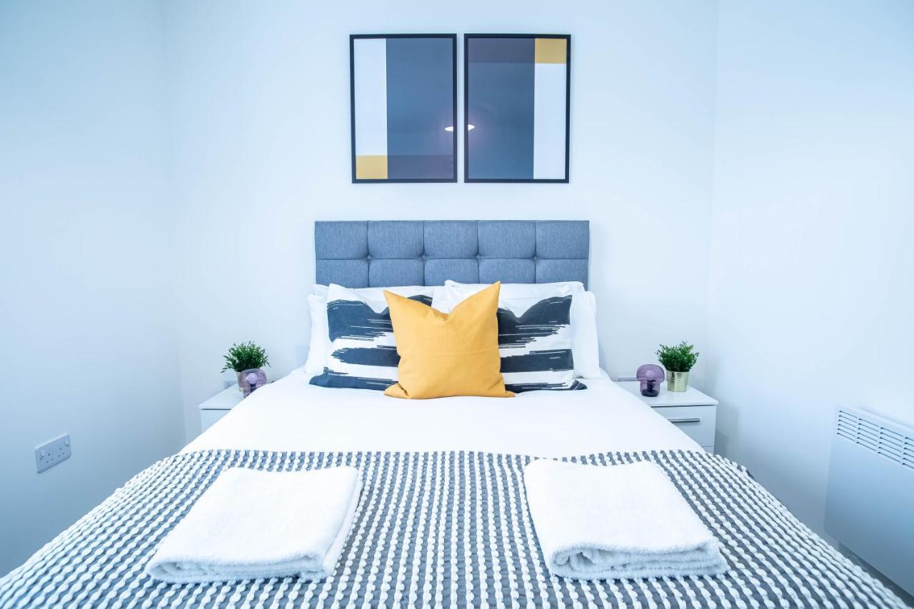 Luxury Apartments Available Next To Train Station - The Wallgate Apartments Wigan - Free Parking ภายนอก รูปภาพ