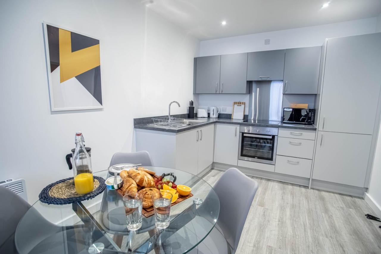 Luxury Apartments Available Next To Train Station - The Wallgate Apartments Wigan - Free Parking ภายนอก รูปภาพ