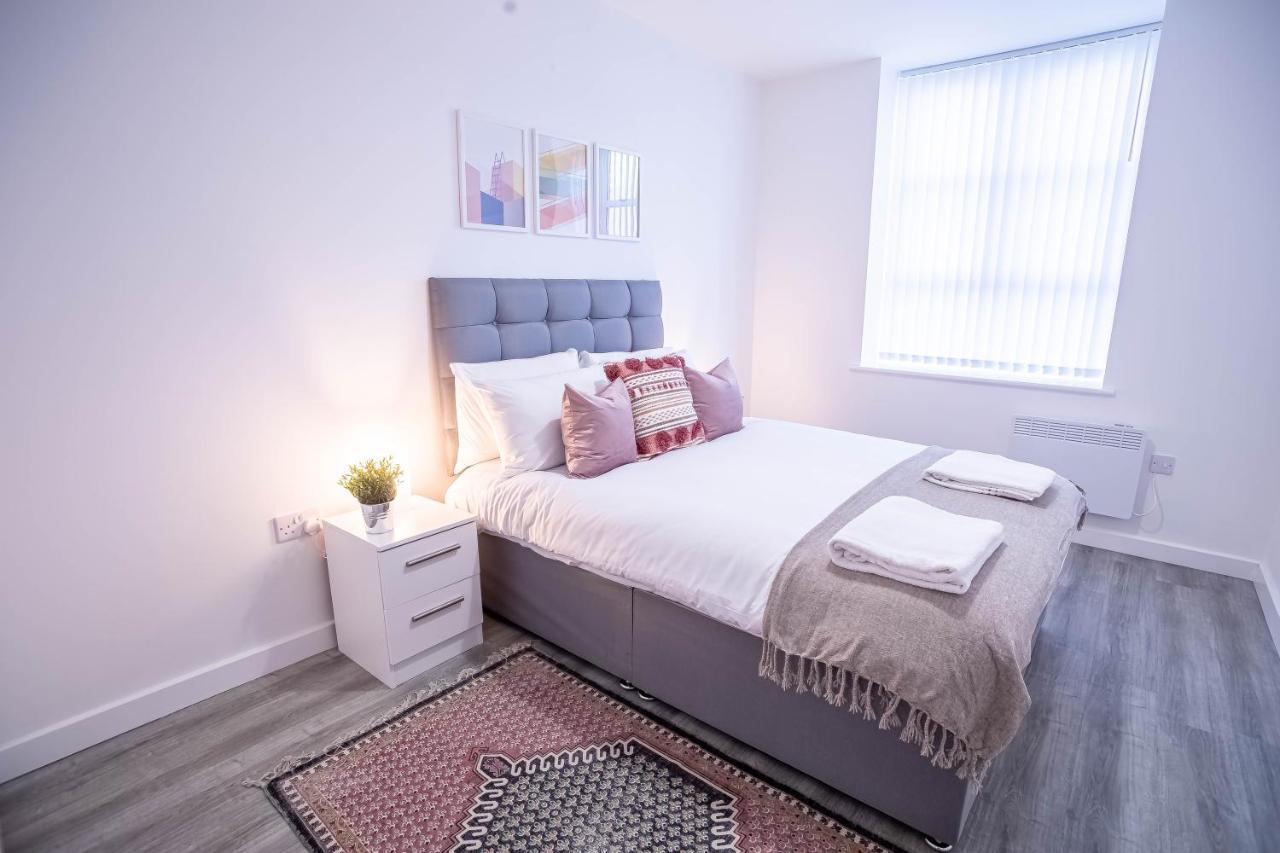 Luxury Apartments Available Next To Train Station - The Wallgate Apartments Wigan - Free Parking ภายนอก รูปภาพ