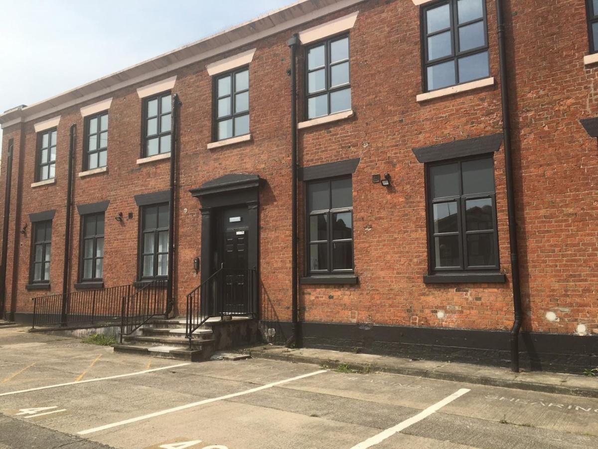 Luxury Apartments Available Next To Train Station - The Wallgate Apartments Wigan - Free Parking ภายนอก รูปภาพ